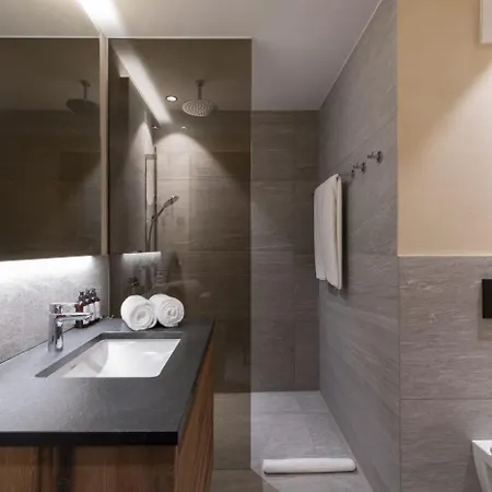 6br Lech Chalet 4 -heated Pool&gym - What'app - 0034-635-520-036 - For Reservations! Villa