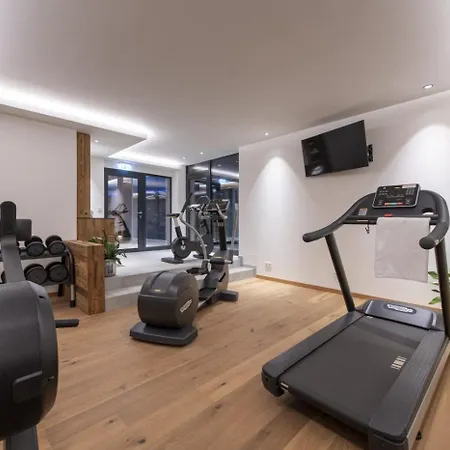 6br Lech Chalet 4 -heated Pool&gym - What'app - 0034-635-520-036 - For Reservations! Strass (Vorarlberg)