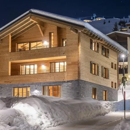 Villa 6br Lech Chalet 4 -heated Pool&gym - What'app - 0034-635-520-036 - For Reservations!