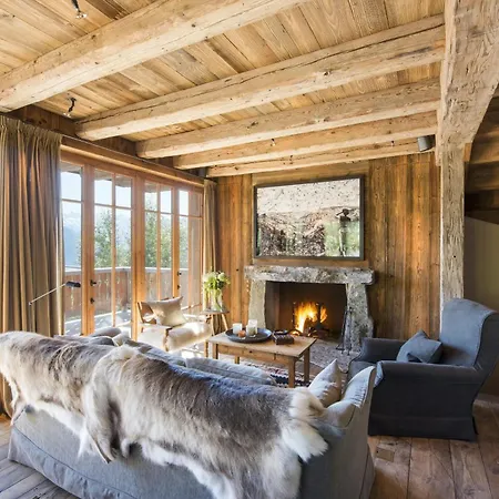 6br Lech Chalet 4 -heated Pool&gym - What'app - 0034-635-520-036 - For Reservations! Villa